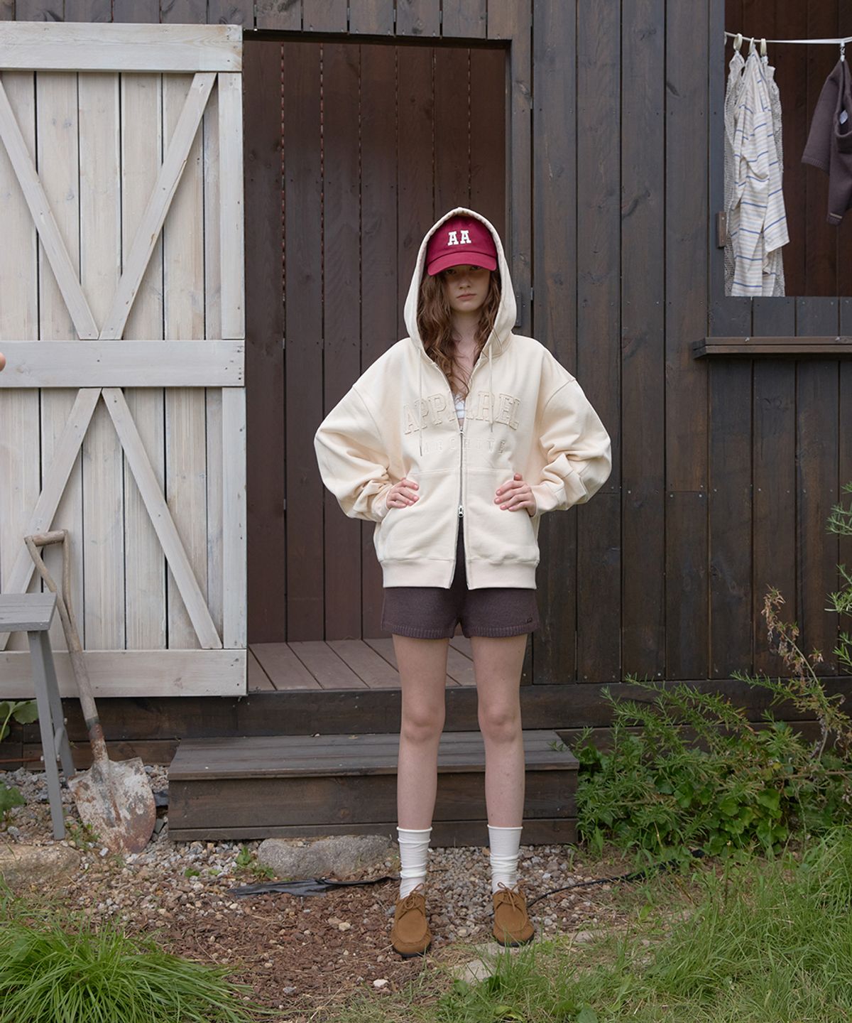 어패럴아카이브(APPAREL ARCHIVE) Mei patch hoodie zip-up - Cream
