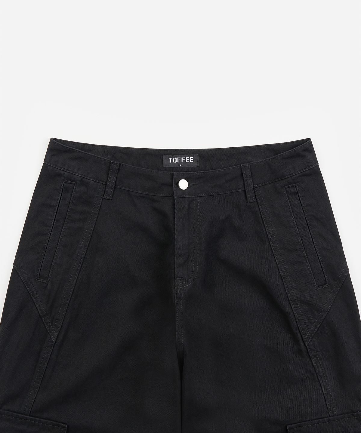 토피(TOFFEE) 커브드 절개 카고 팬츠 (BLACK)