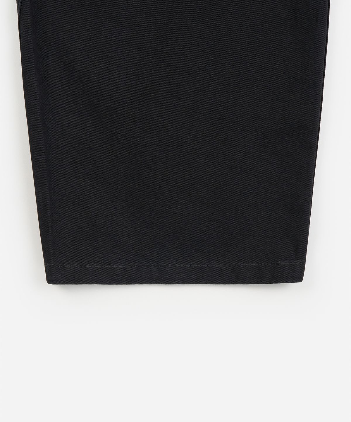 토피(TOFFEE) 커브드 절개 카고 팬츠 (BLACK)