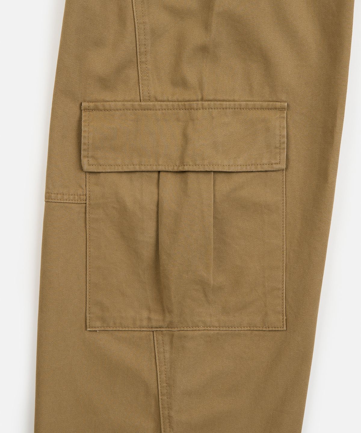 토피(TOFFEE) 커브드 절개 카고 팬츠 (BEIGE)