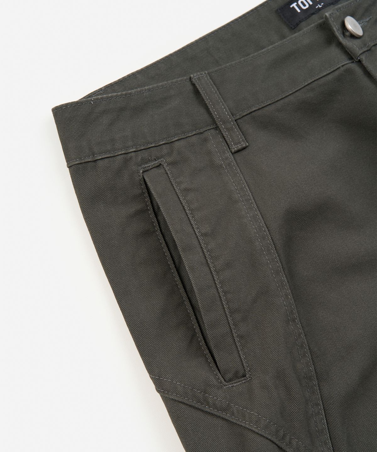 토피(TOFFEE) 커브드 절개 카고 팬츠 (CHARCOAL)