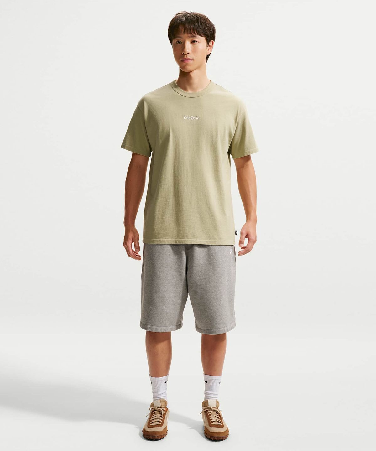 나이키(NIKE) 스포츠웨어 프리미엄 에센셜 티셔츠 M - 데저트 카키 / IM9344-253