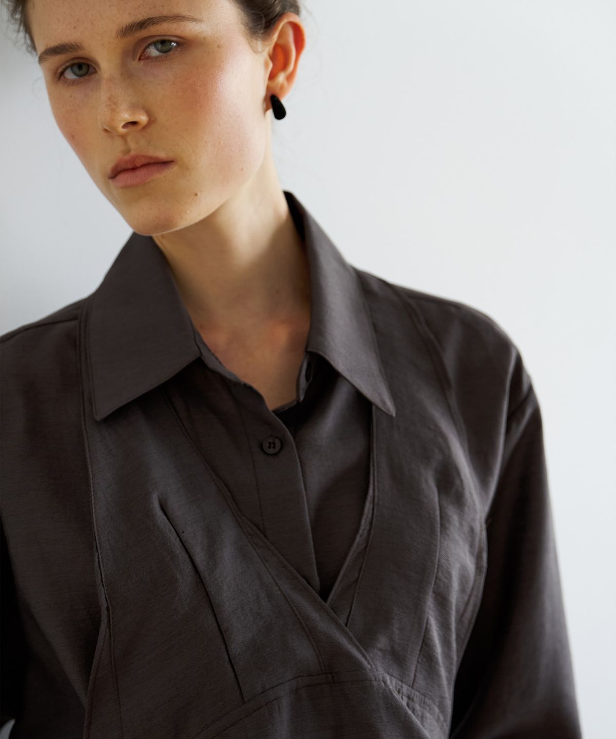 스르비(SELEVER) Lune Halter Shirt_3 Color