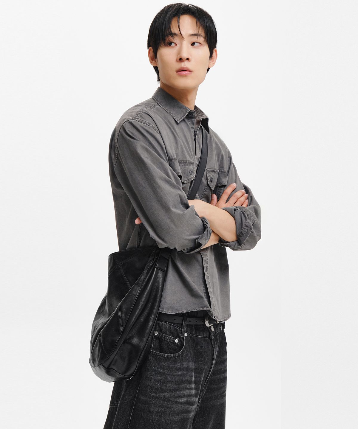 인템포무드(INTEMPOMOOD) 터틀 쉘 크로스 백_블랙