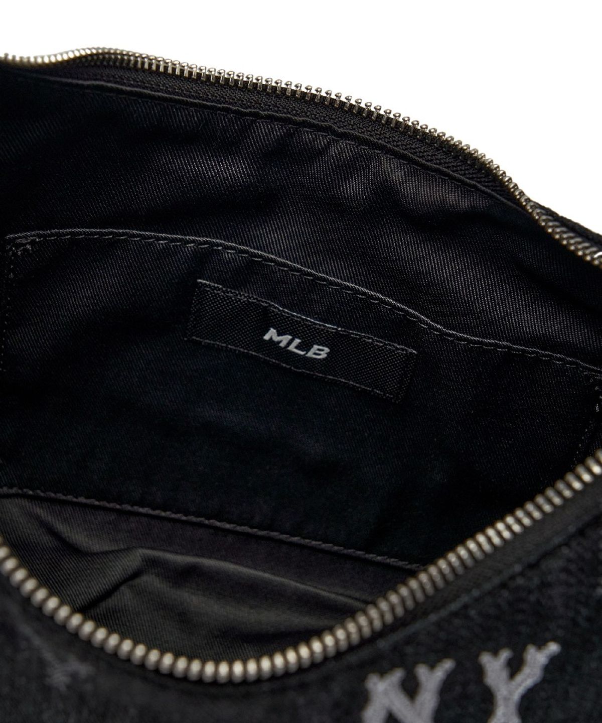 엠엘비(MLB) 힙 모노그램 JQD 데님 호보백 NY (Black)