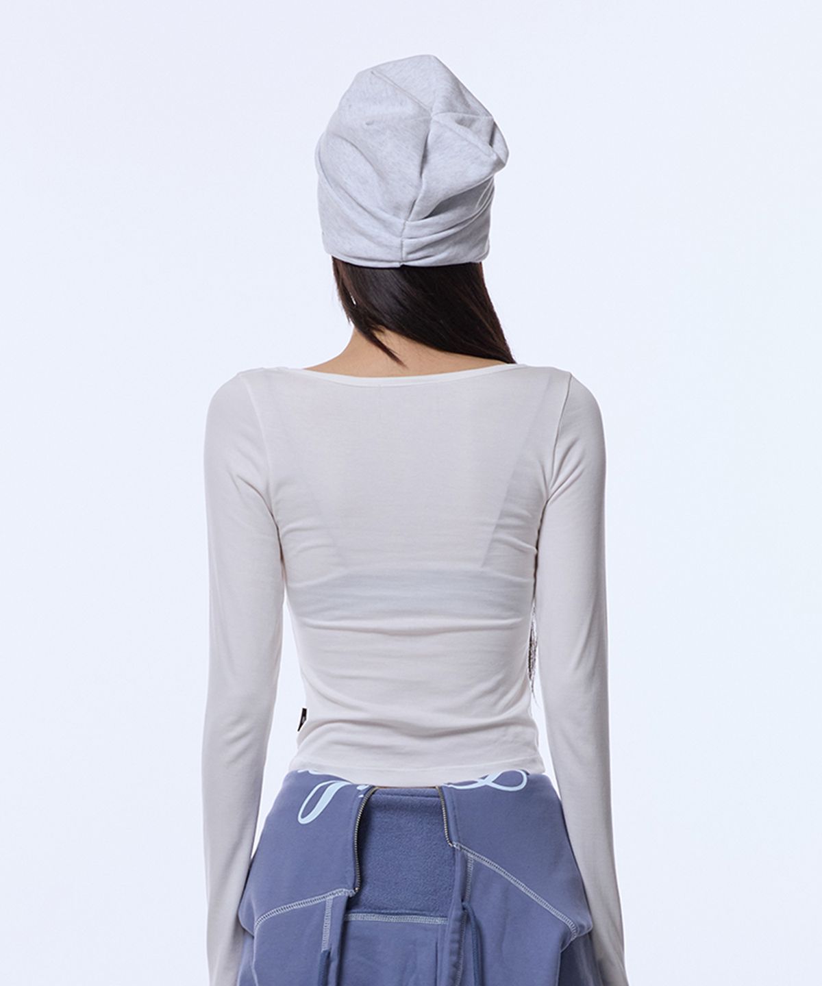 길라아카이브(GILAARCHIVE) CROSS PATCH LETTERING LOGO BEANIE_LIGHT GREY