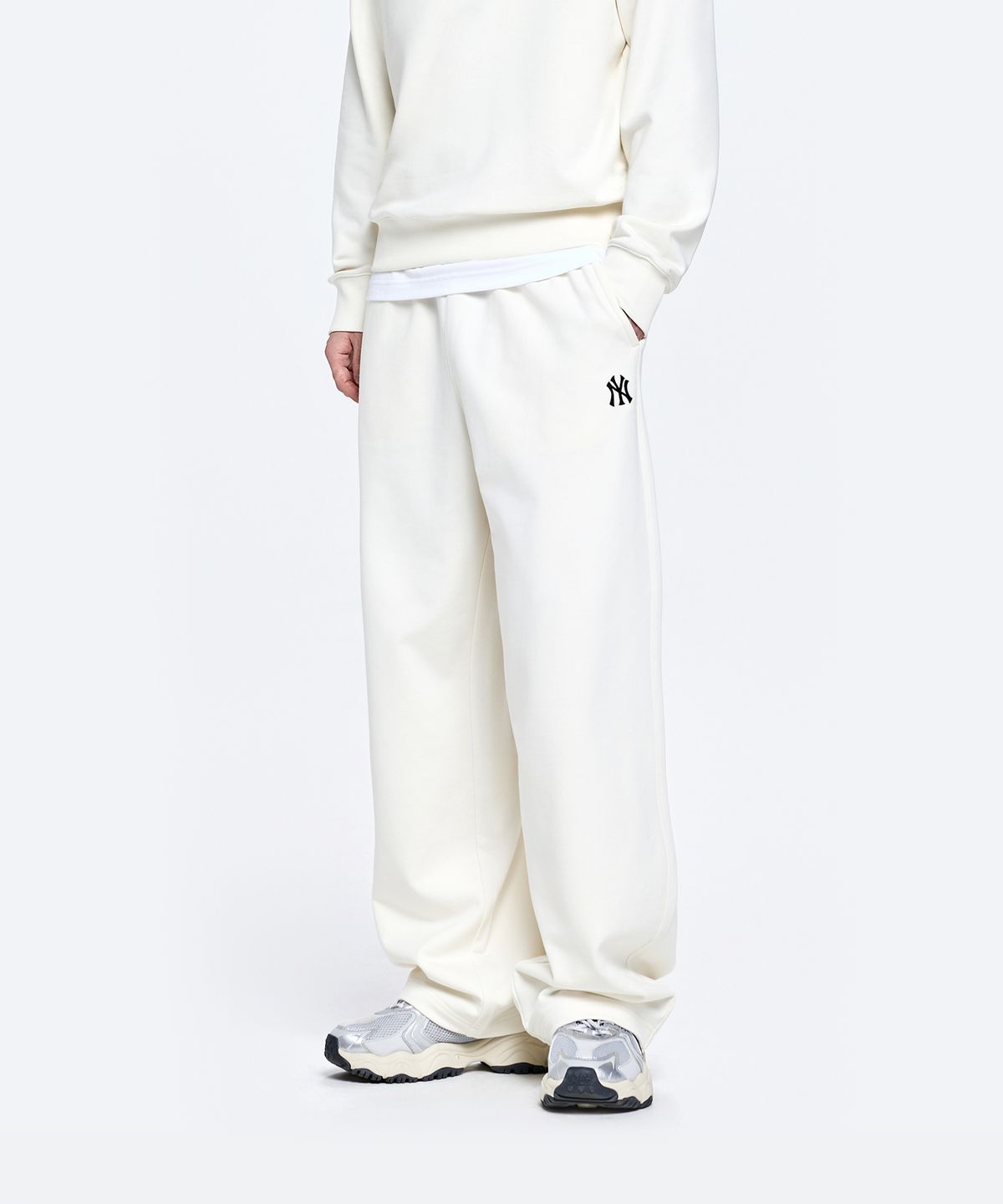 엠엘비(MLB) 베이직 스몰로고 와이드 팬츠 NY (Cream)