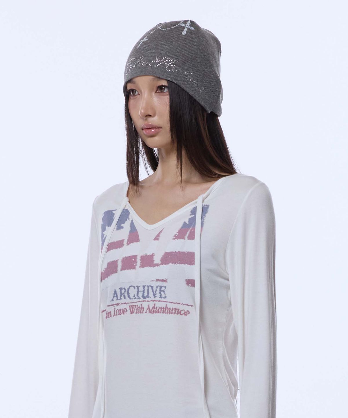 길라아카이브(GILAARCHIVE) NECKLACE SMALL LOGO BEANIE_GREY