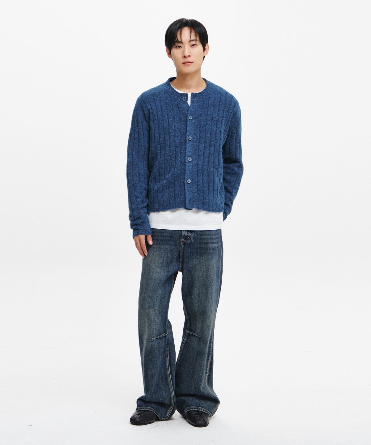 인템포무드(INTEMPOMOOD) 모스 크롭 리브드 카디건_클래식블루