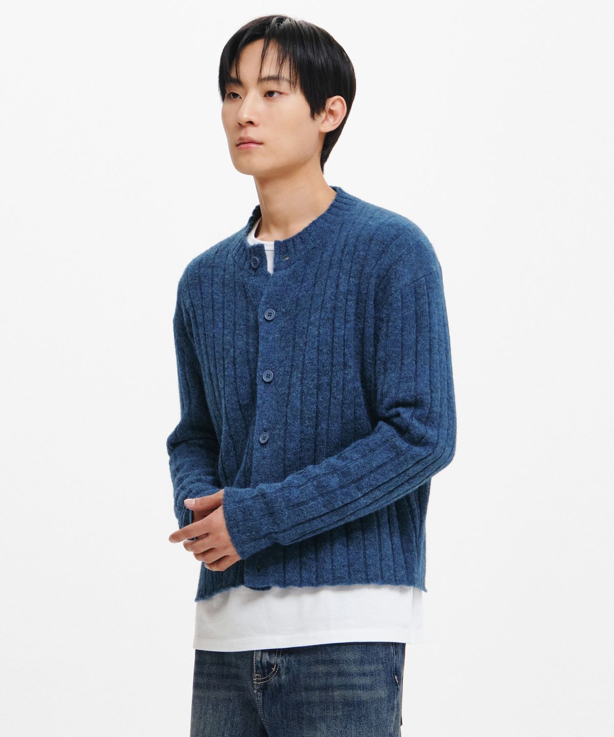 인템포무드(INTEMPOMOOD) 모스 크롭 리브드 카디건_클래식블루