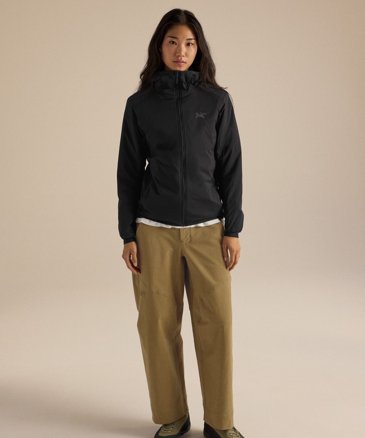 아크테릭스(ARCTERYX) 아톰 후디 여성 - BLACK / AJQFW09452