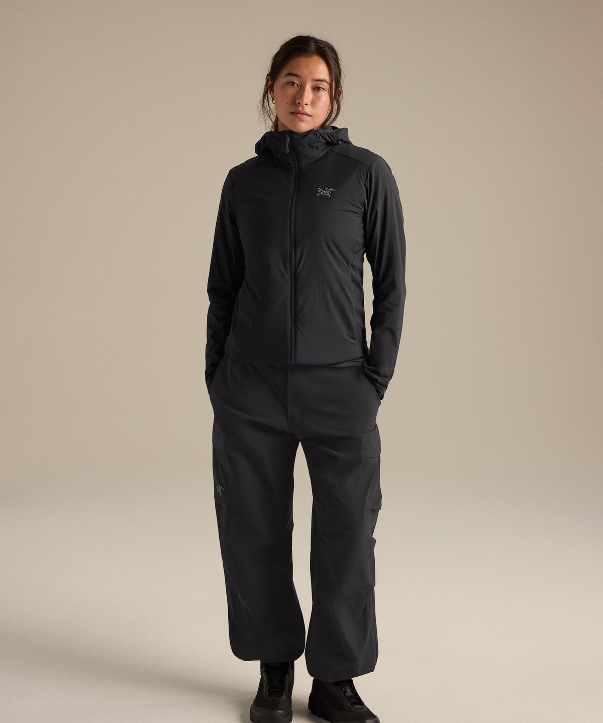 아크테릭스(ARCTERYX) 아톰 SL 후디 여성 - BLACK / AJQFW09511