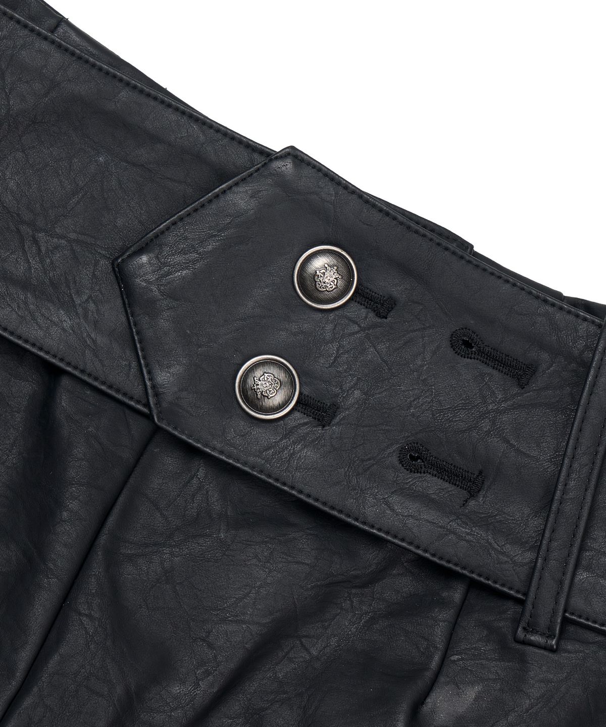 길라아카이브(GILAARCHIVE) NAPOLEON BELTED LEATHER SHORT PANTS_BLACK