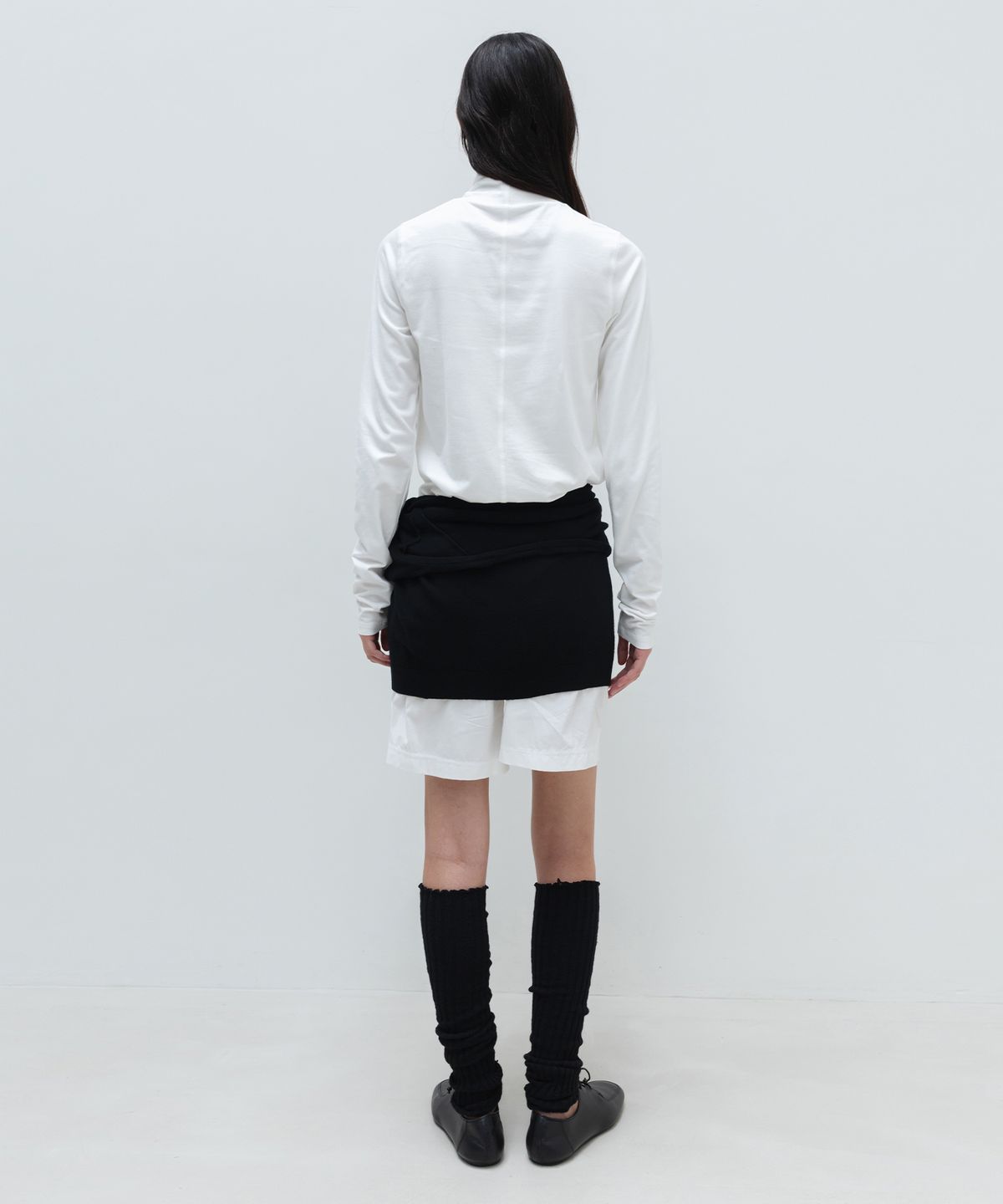 인사일런스 우먼(INSILENCE WOMEN) 스티치 터틀넥 티셔츠 WHITE