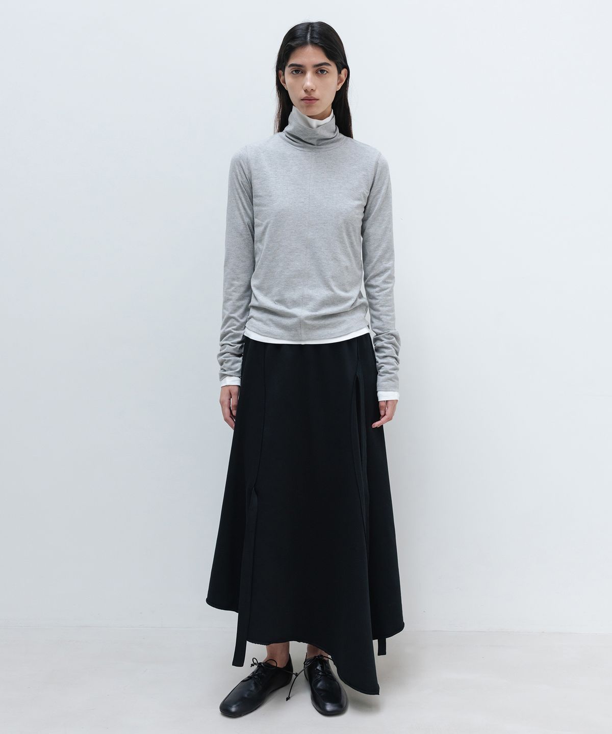 인사일런스 우먼(INSILENCE WOMEN) 스티치 터틀넥 티셔츠 MELANGE GREY