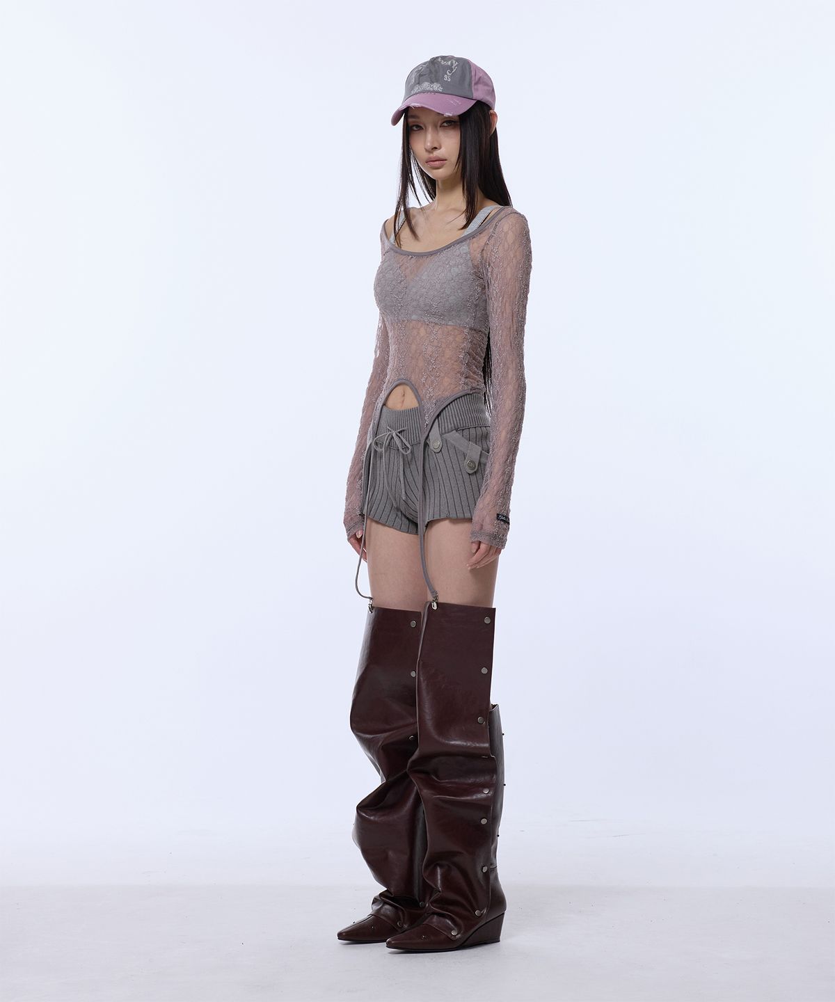 길라아카이브(GILAARCHIVE) LAYERED LACE STRAP LONG SLEEVE_BROWN