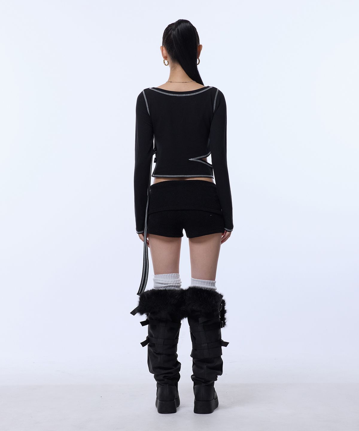 길라아카이브(GILAARCHIVE) 2-WAY STRAP CROP LONG SLEEVE_BLACK