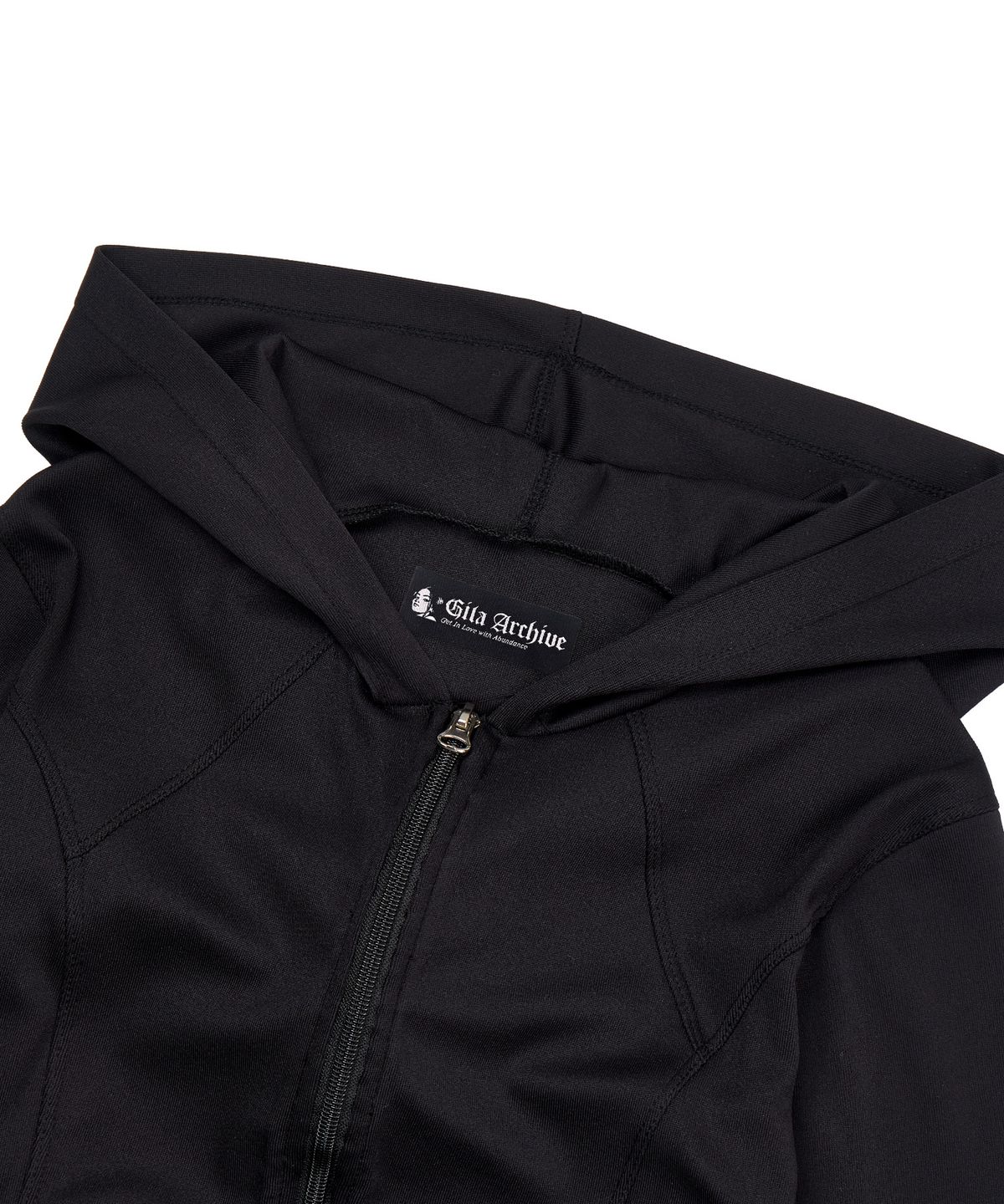 길라아카이브(GILAARCHIVE) SIDE LETTERING LOGO CROP HOOD ZIP-UP_BLACK