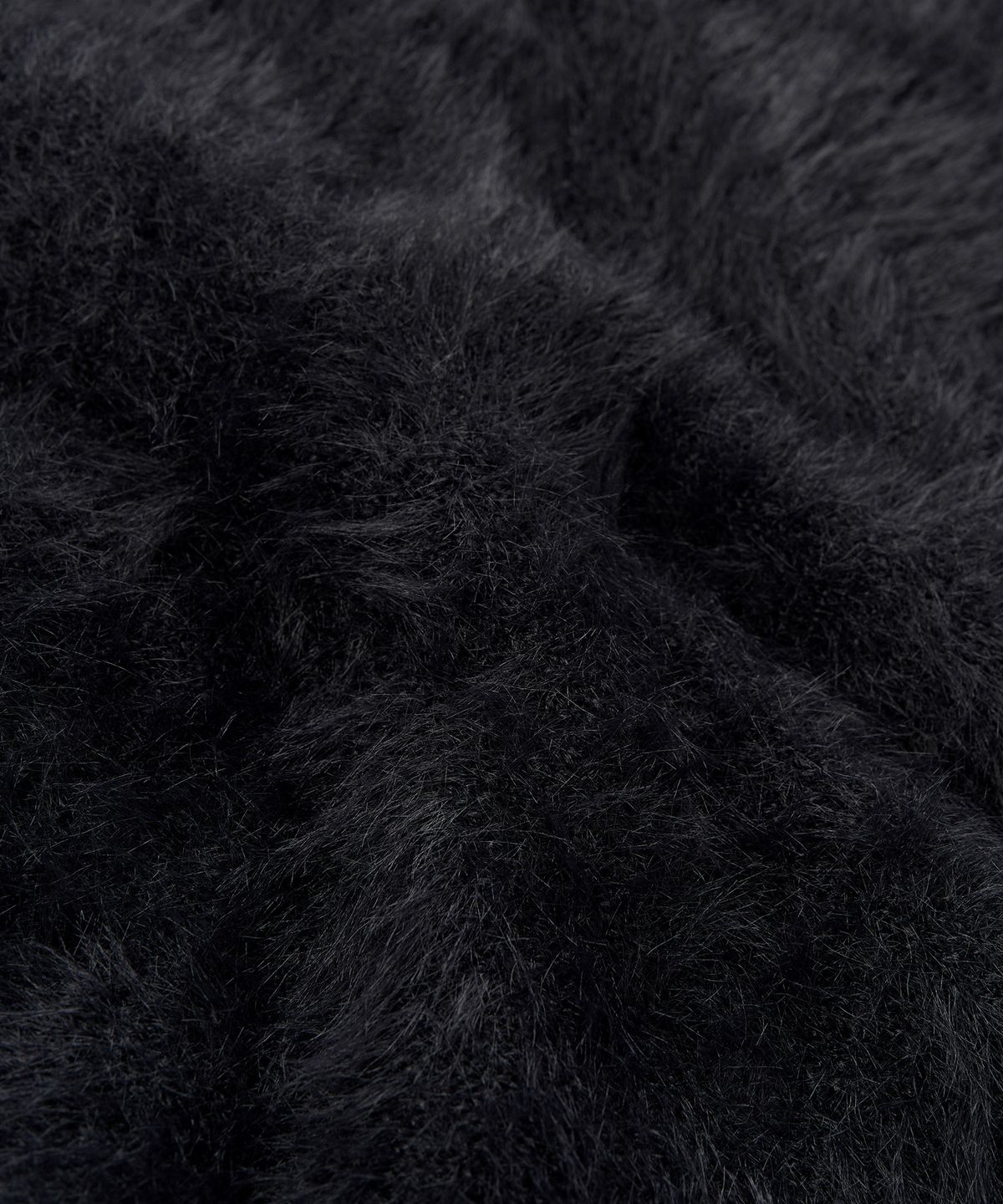 페플리(PEPLEE) V-neck Fur Cardigan (Black)