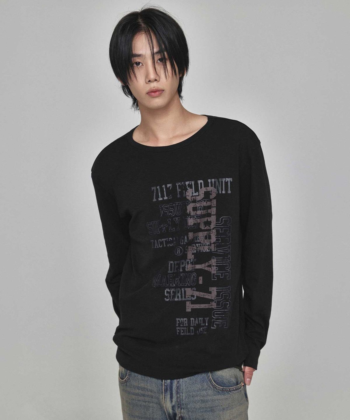 기철(KICHUL) 71 Textured Long Sleeve (Black)