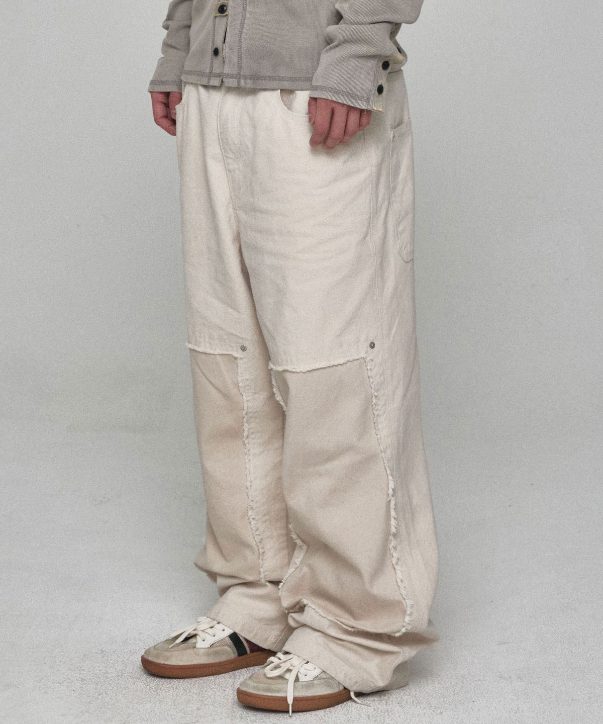 기철(KICHUL) Slash Double Knee Pants (Ivory)