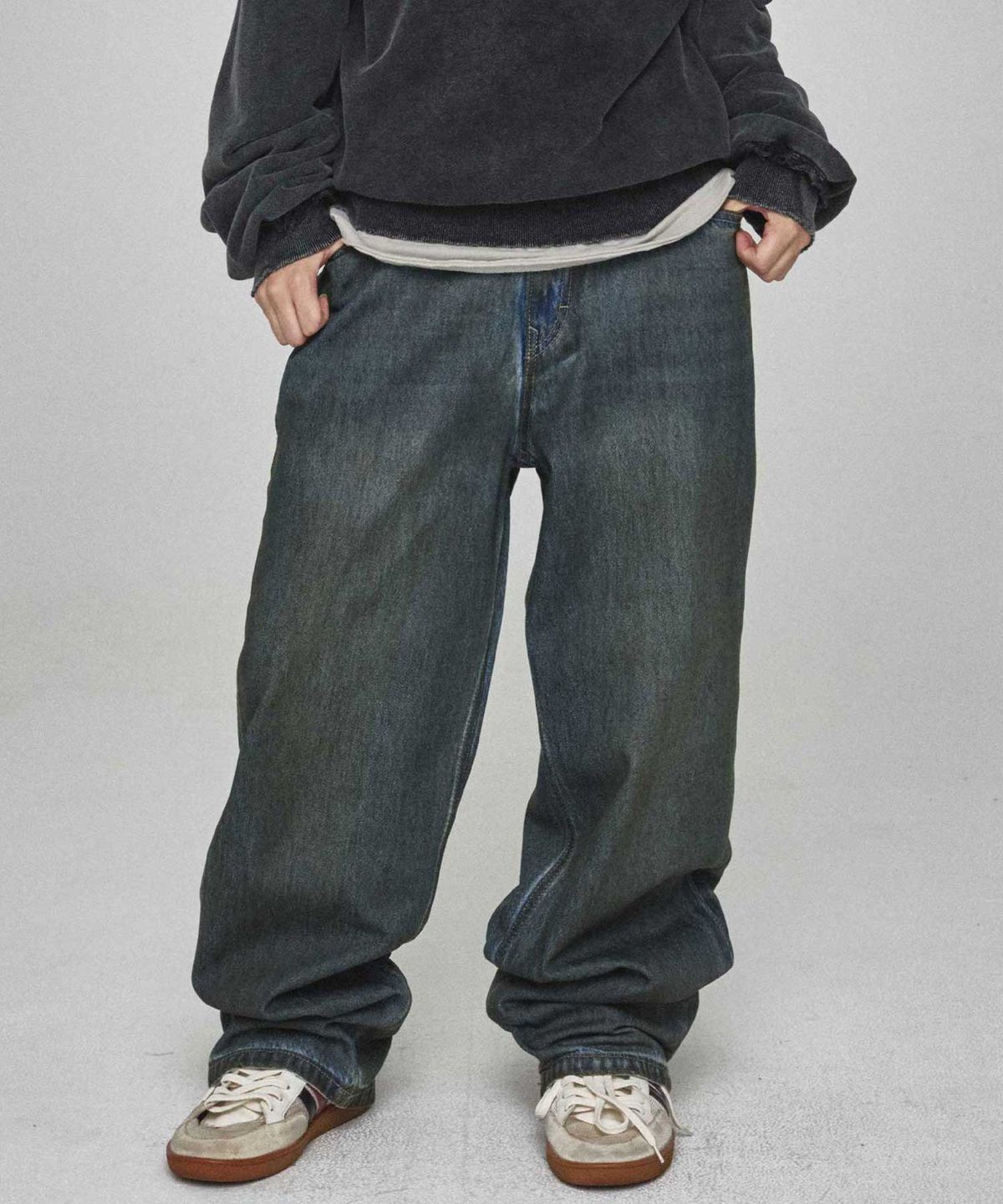 기철(KICHUL) Grease Wide Denim Pants (Dirty Indigo)