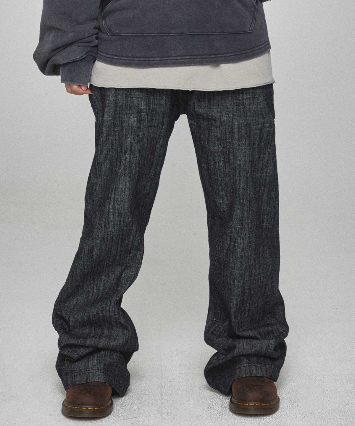 기철(KICHUL) Raw Straight Denim Pants (Black)