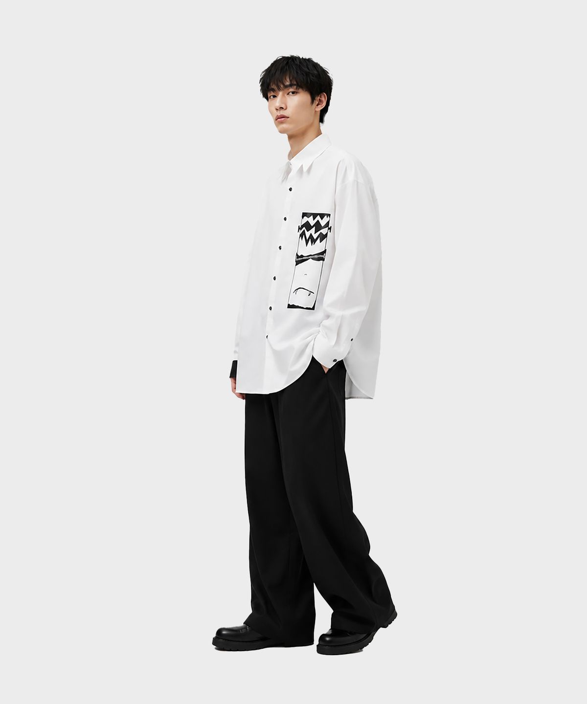상민(SANGMIN) 재기드 몬스터 화이트 셔츠