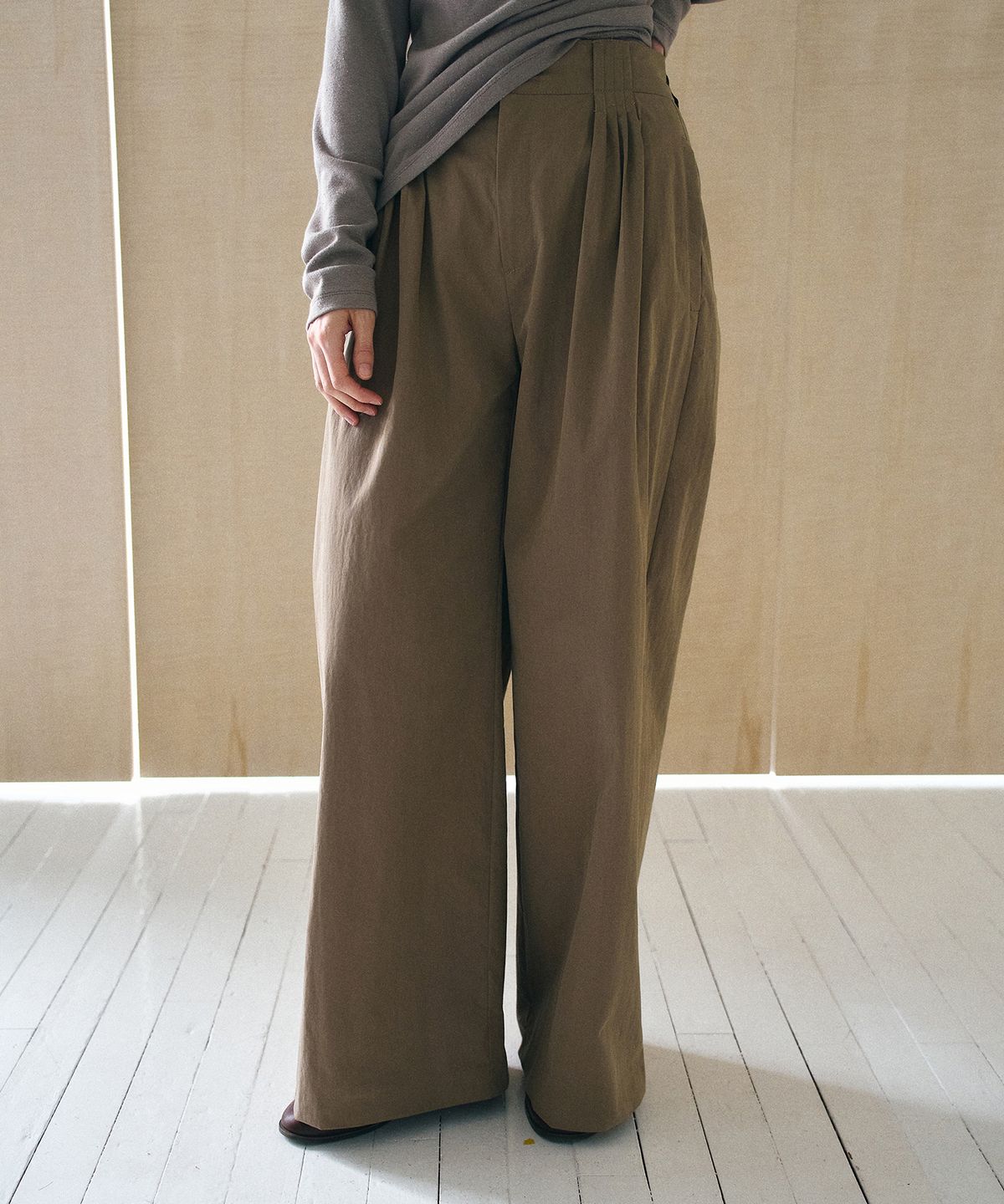 유르트(YURT) Loop Tuck Wide Pants_2COLOR
