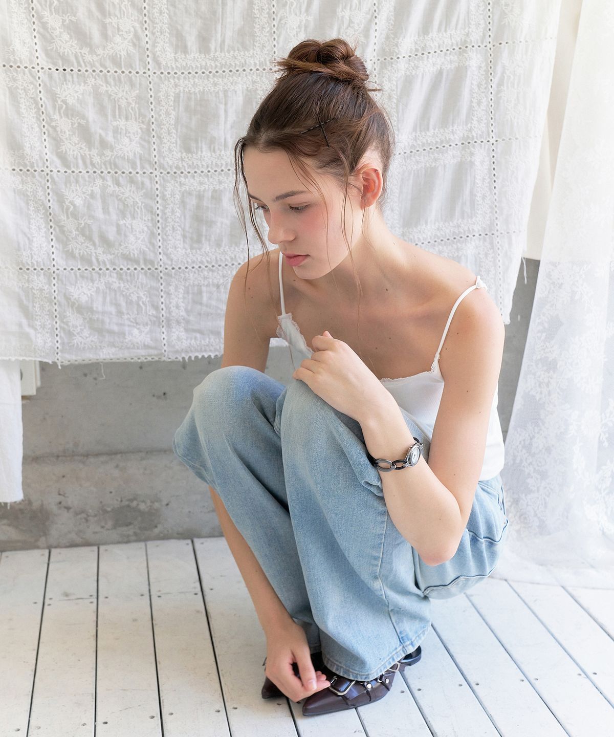 그럼피스터프(GRUMPY STUFF) Black Bound Frame Watch
