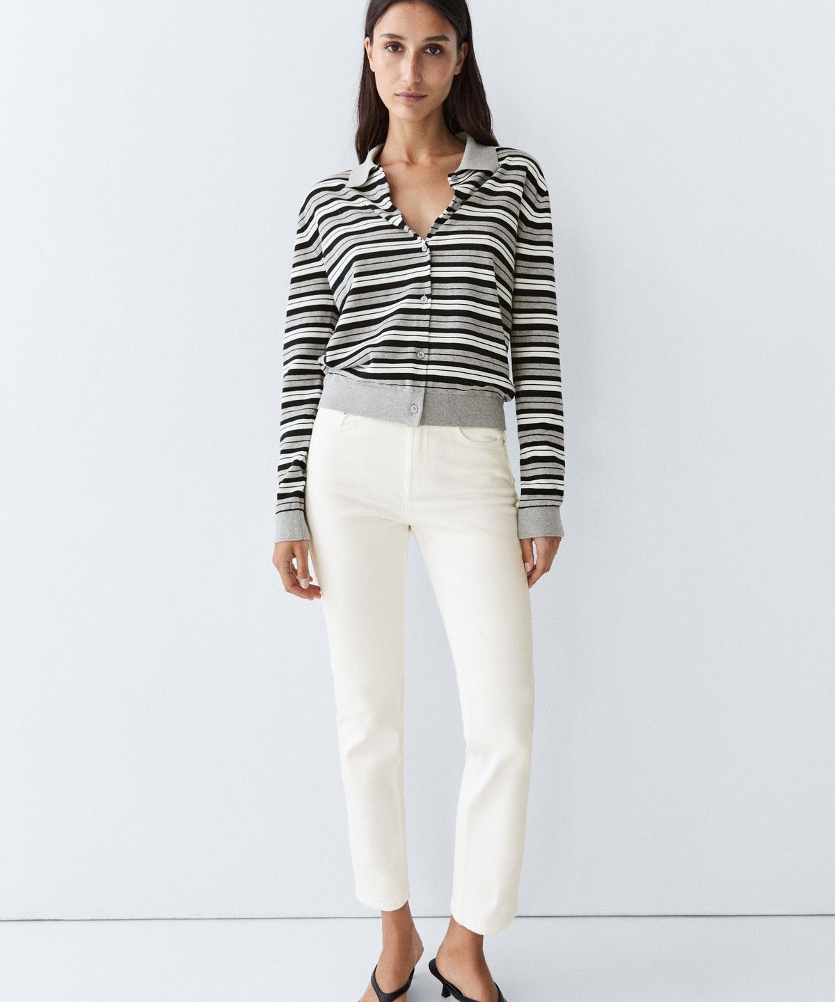 마시모두띠(MASSIMO DUTTI) 스트라이프 디테일 버튼 가디건