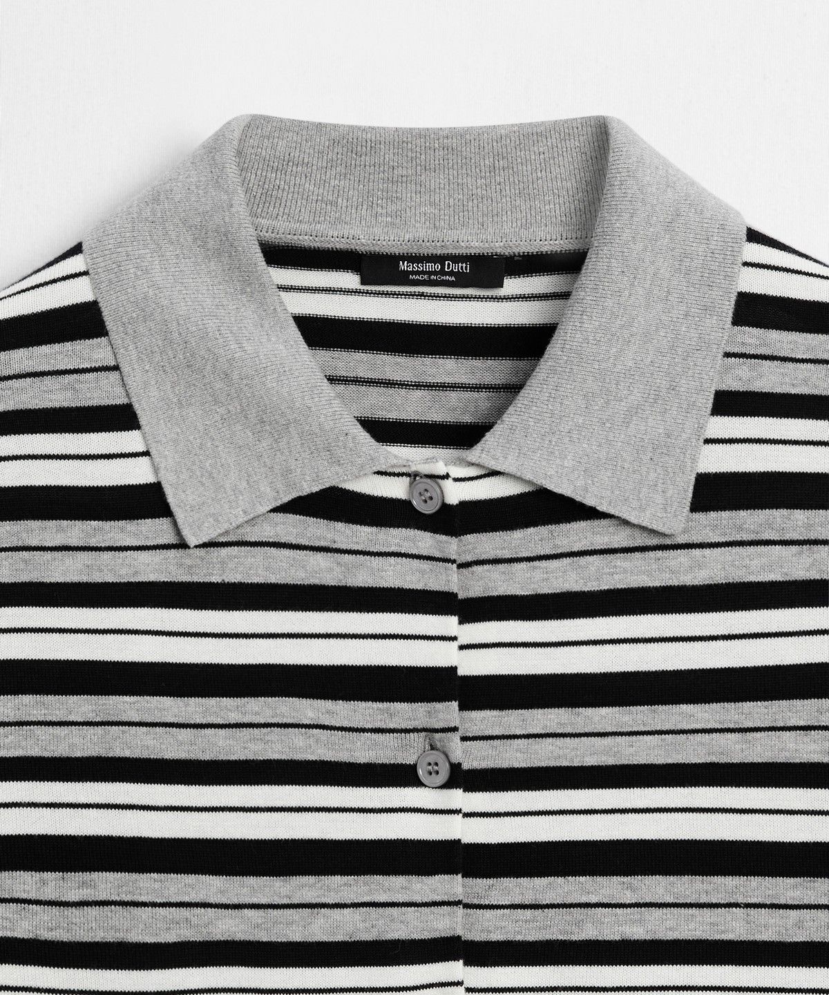 마시모두띠(MASSIMO DUTTI) 스트라이프 디테일 버튼 가디건