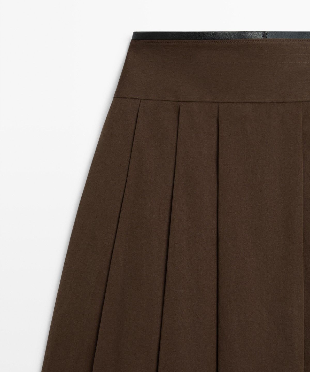 마시모두띠(MASSIMO DUTTI) 가죽 디테일 플리츠 미디 스커트