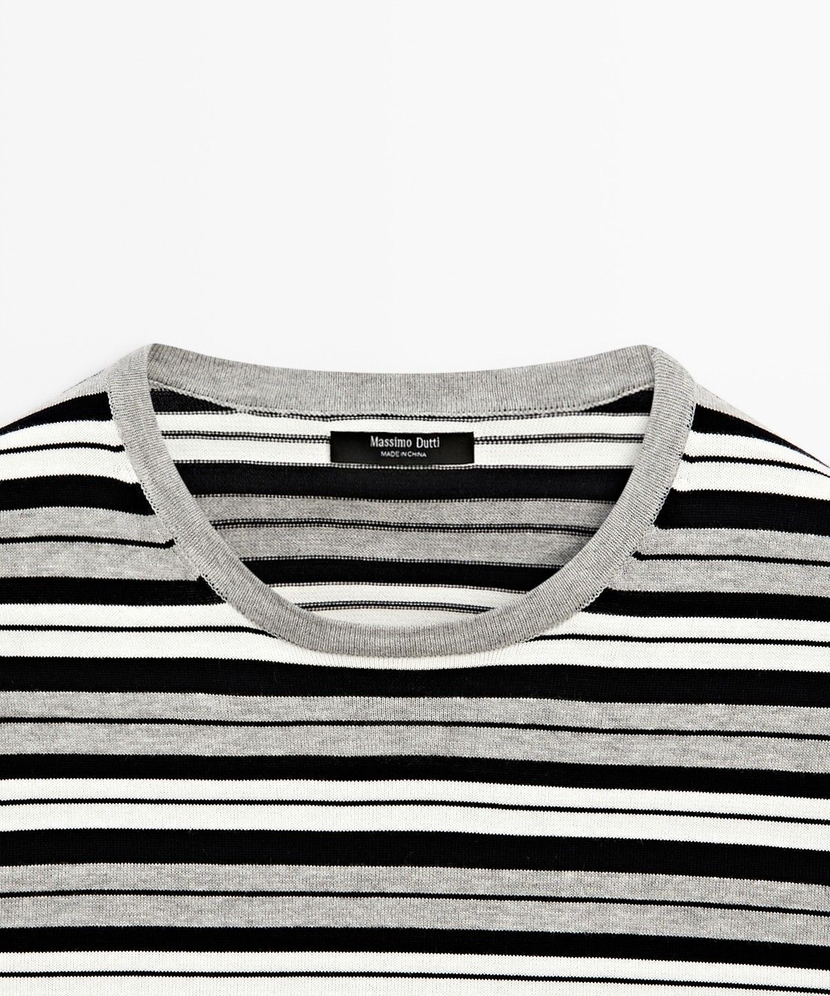 마시모두띠(MASSIMO DUTTI) 스트라이프 디테일 반팔 티셔츠