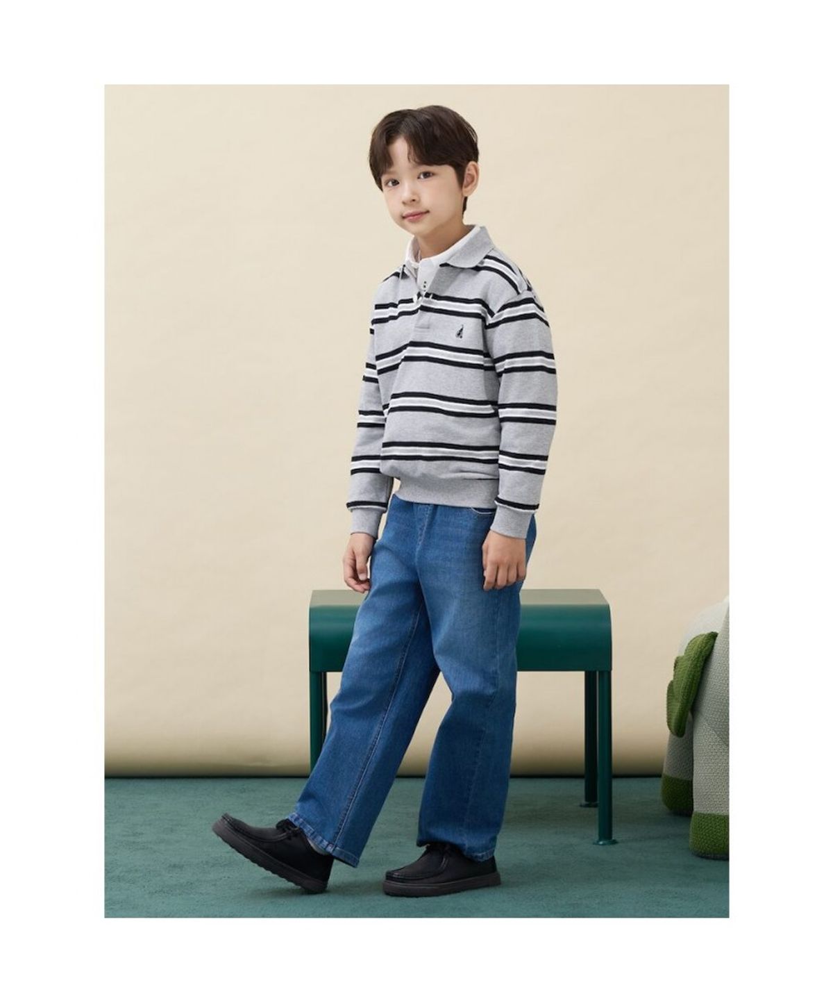 빈폴 키즈(BEANPOLE KIDS) 멀티 스트라이프 티칼라 스웻셔츠  그레이 (BI6841U013)