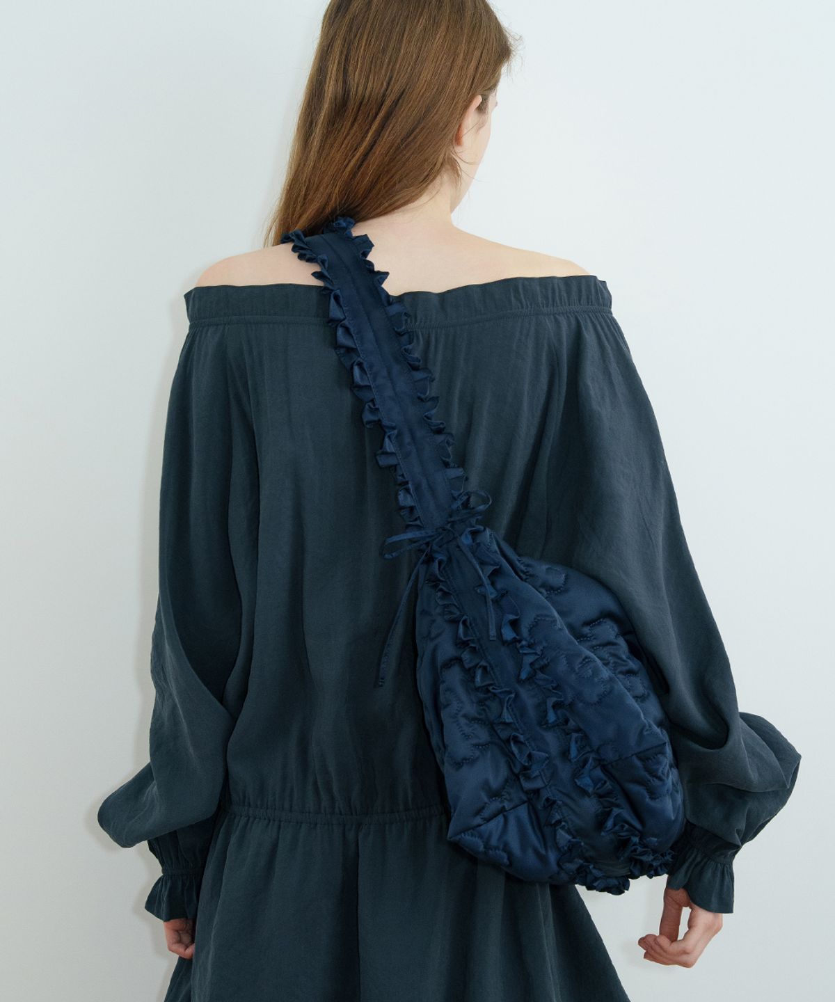 시눈(SINOON) Padded Shirring Bag (Navy)