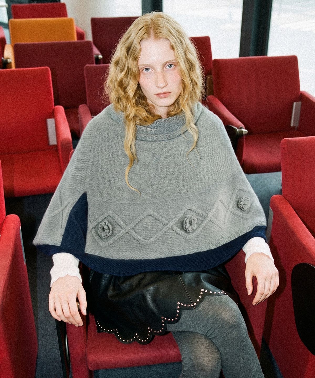 시눈(SINOON) High Neck Knit Cape (Grey)