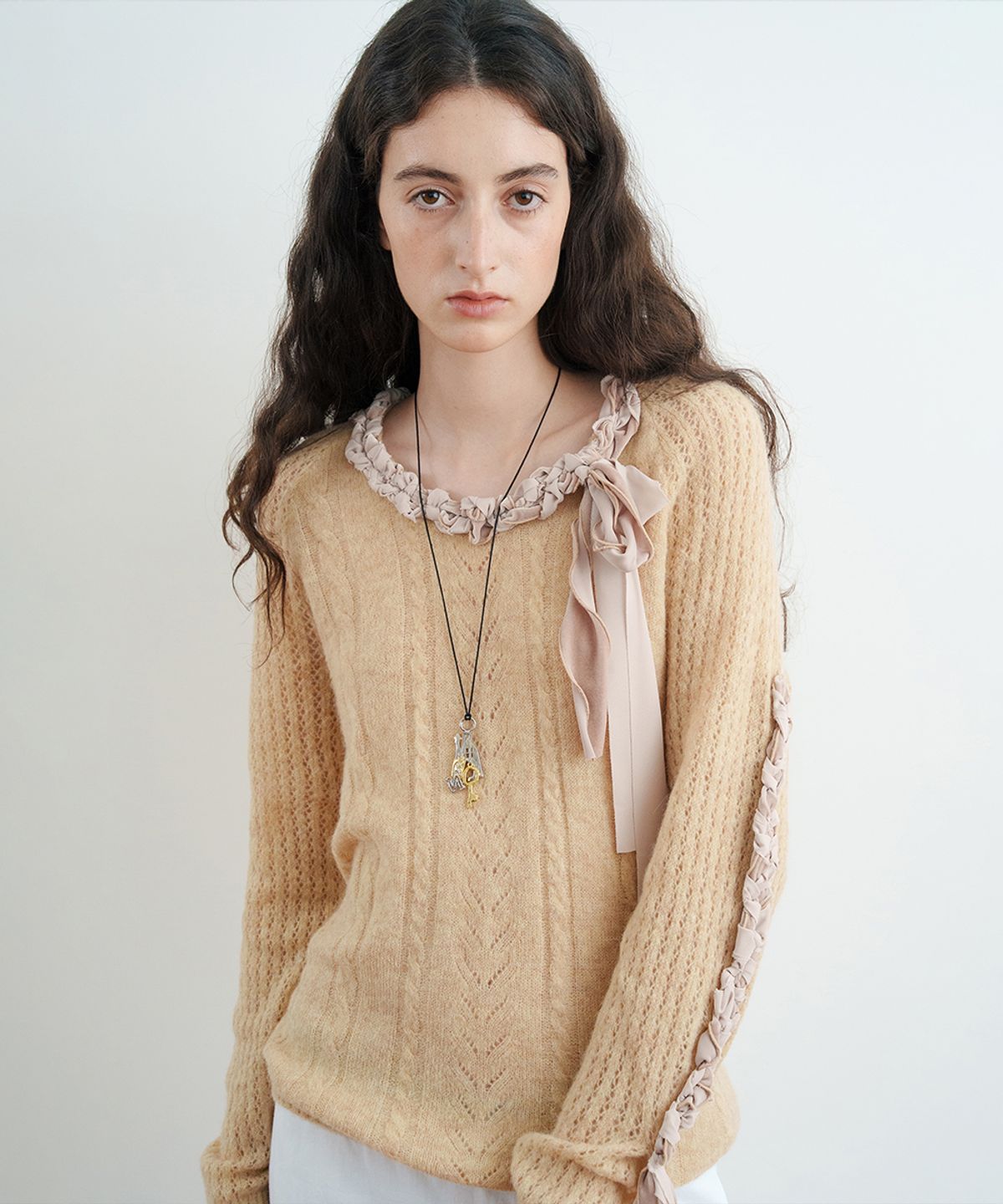 시눈(SINOON) Lace-Up Ribbon Knit (Beige)