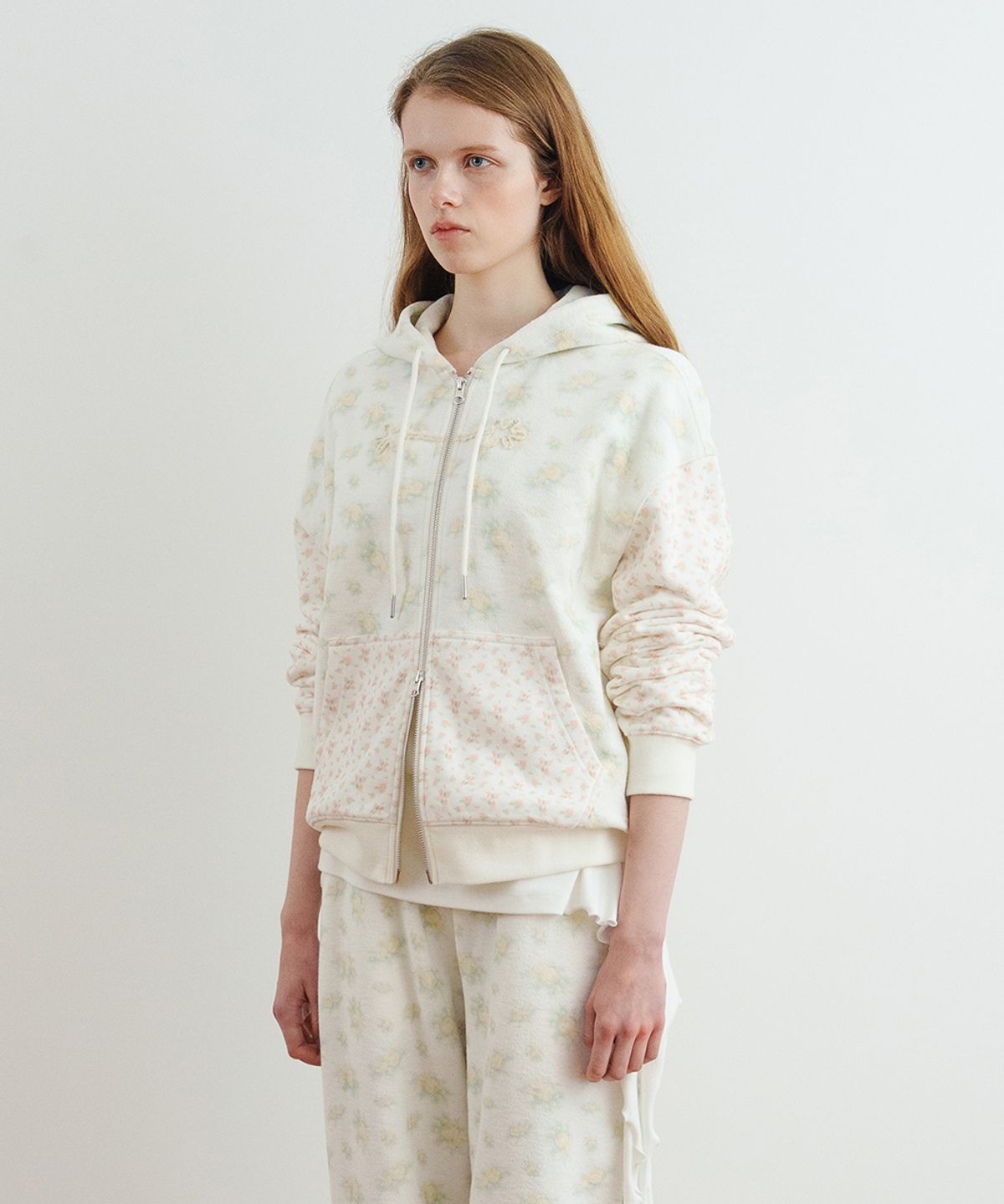 시눈(SINOON) Double Floral Artwork Hood Zip-Up (Yellow)