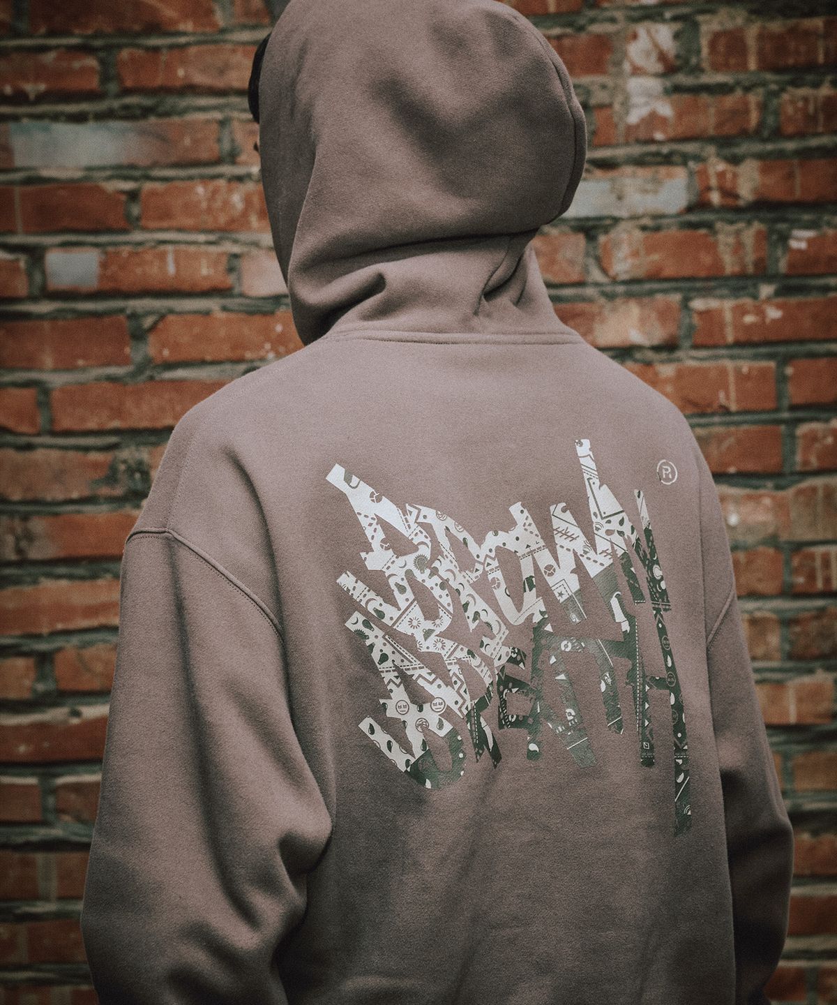 브라운브레스(BROWNBREATH) PAISELEY TAG HOODIE (3colors)