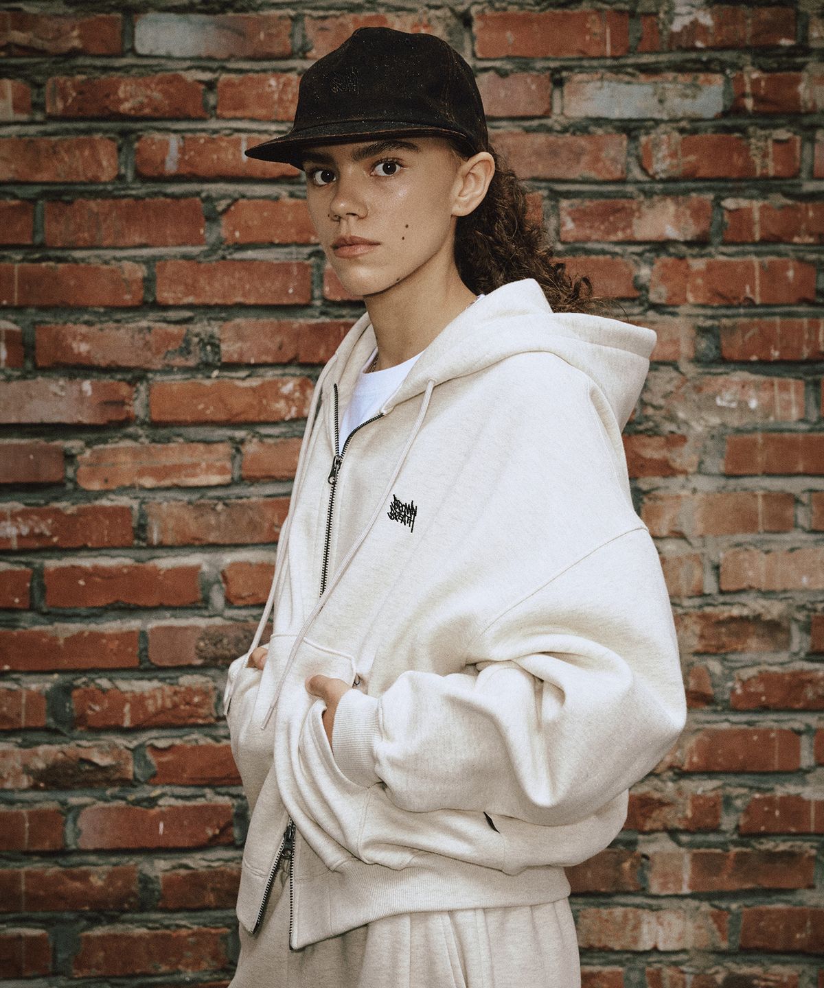 브라운브레스(BROWNBREATH) ESSENTIAL CROP TAG ZIP UP (3colors)
