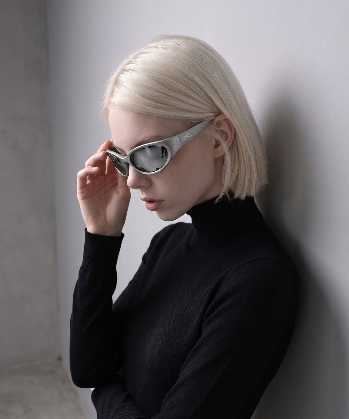 플라이크(FLYQ) SONIQ B4 MATTE SILVER / MIRROR BLACK_선글라스
