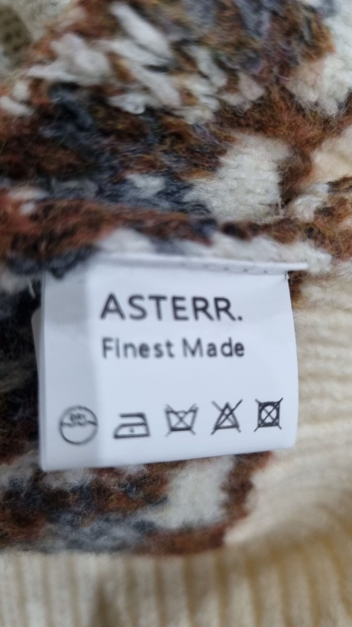 아스터(ASTERR.) 니트/스웨터 FREE
