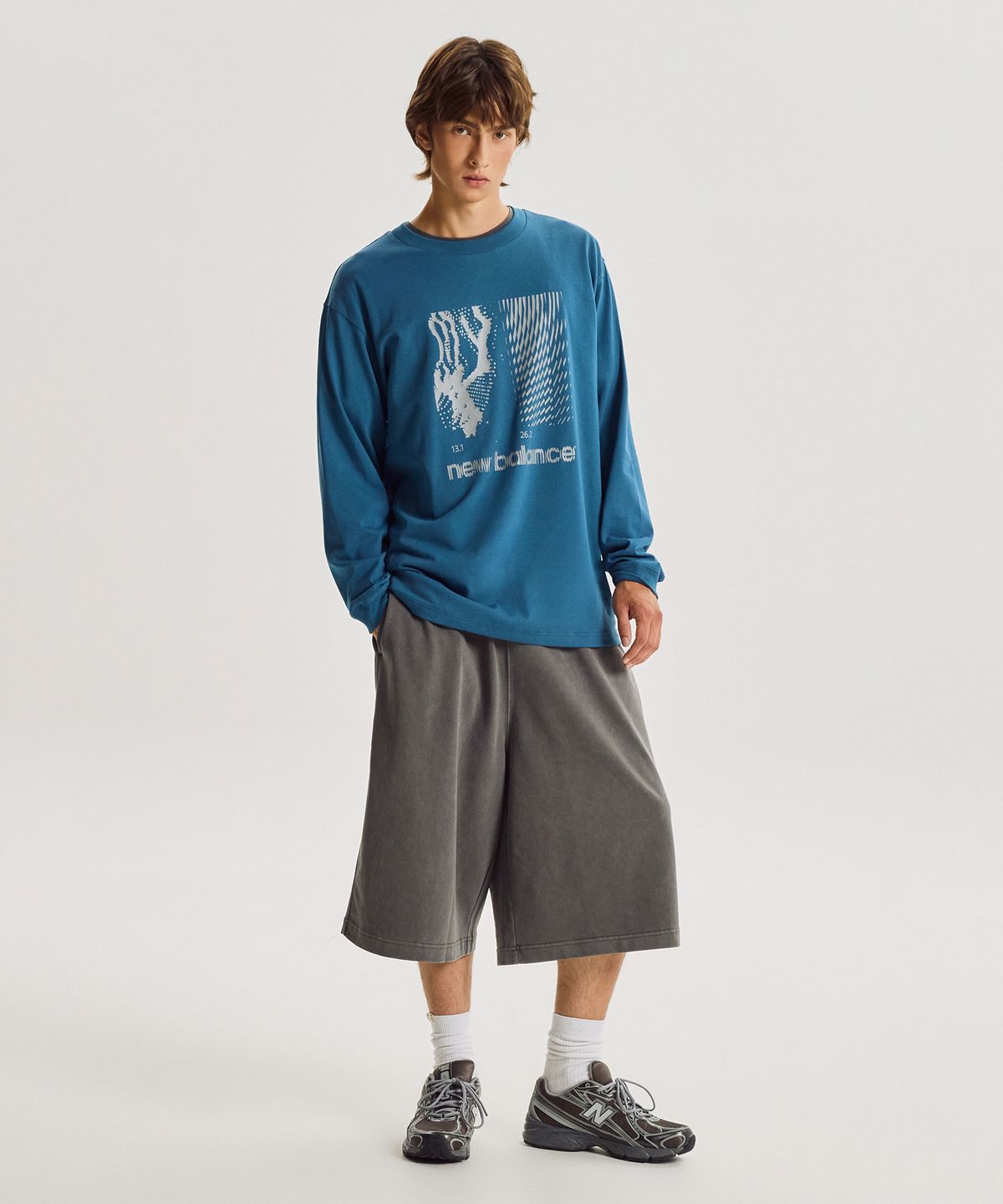 뉴발란스(NEW BALANCE) NBNDG32803 / UNI Run 그래픽 긴팔티 (D/BLUE)
