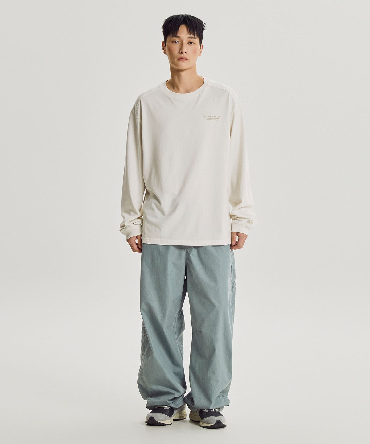 뉴발란스(NEW BALANCE) NBNTG31833 / UNI ESCAPE 워시드 우븐 와이드 팬츠 (B/GRAY)