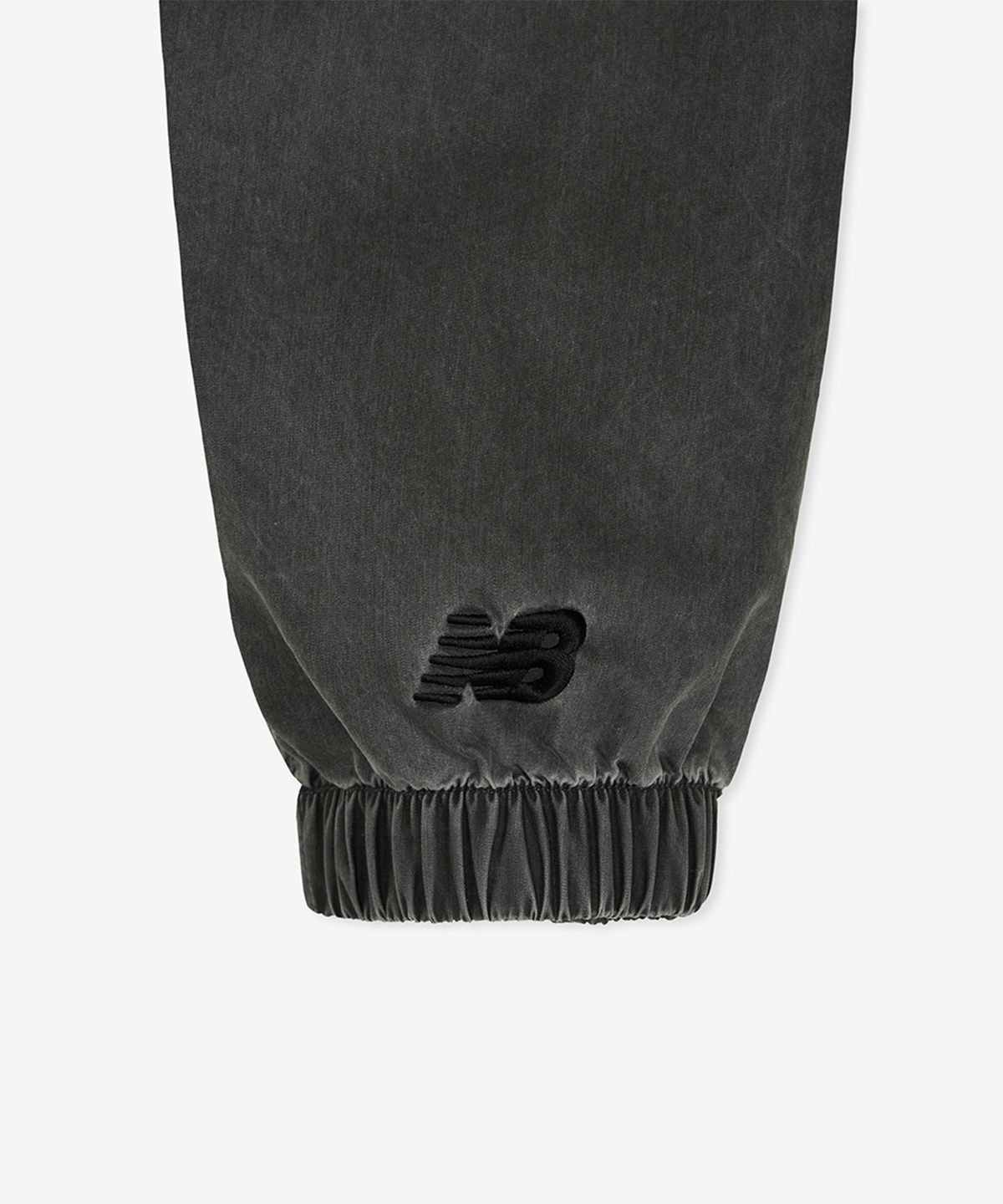 뉴발란스(NEW BALANCE) NBNAG31853 / UNI 모닝레이브 워시드 후디드 자켓 (CHARCOAL)