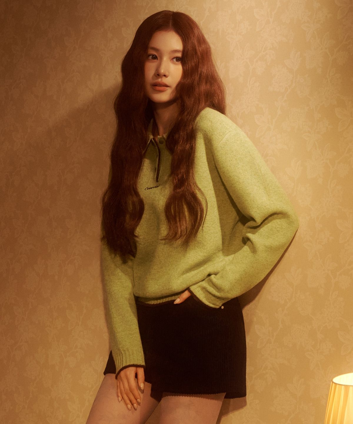 커버낫 우먼(COVERNAT WOMAN) 우먼 헤어리 카라 니트 네이비