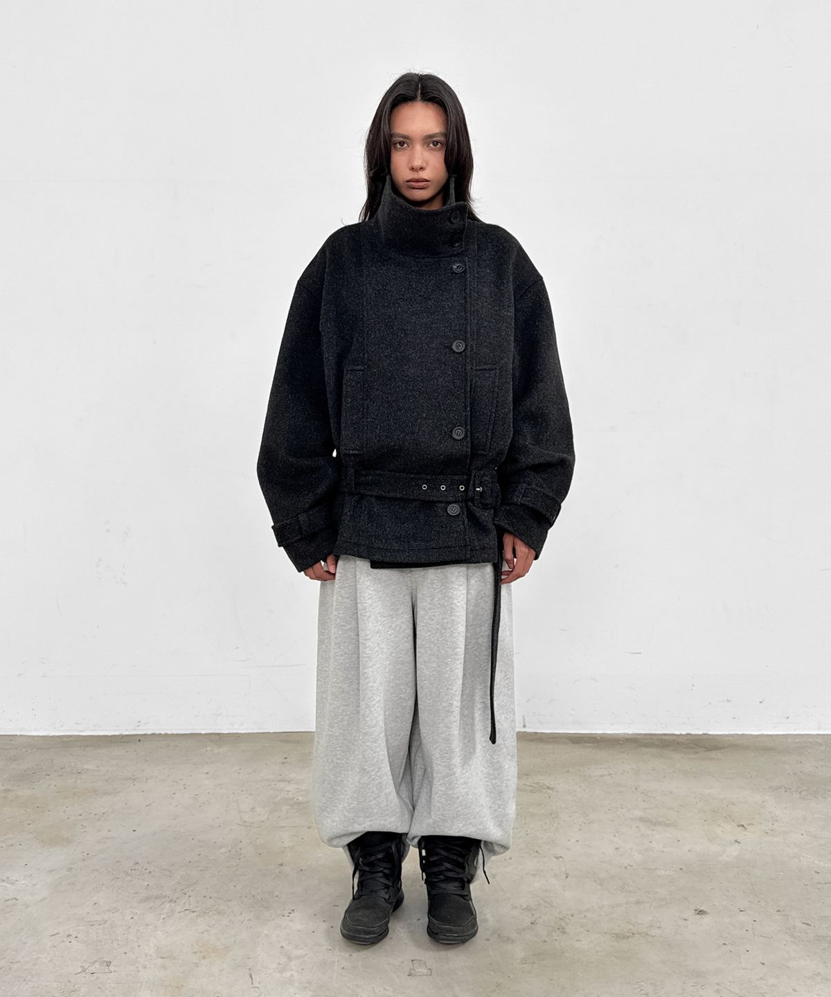 샌드릭(SANDRIC) High Neck Wool Jacket_Charcoal