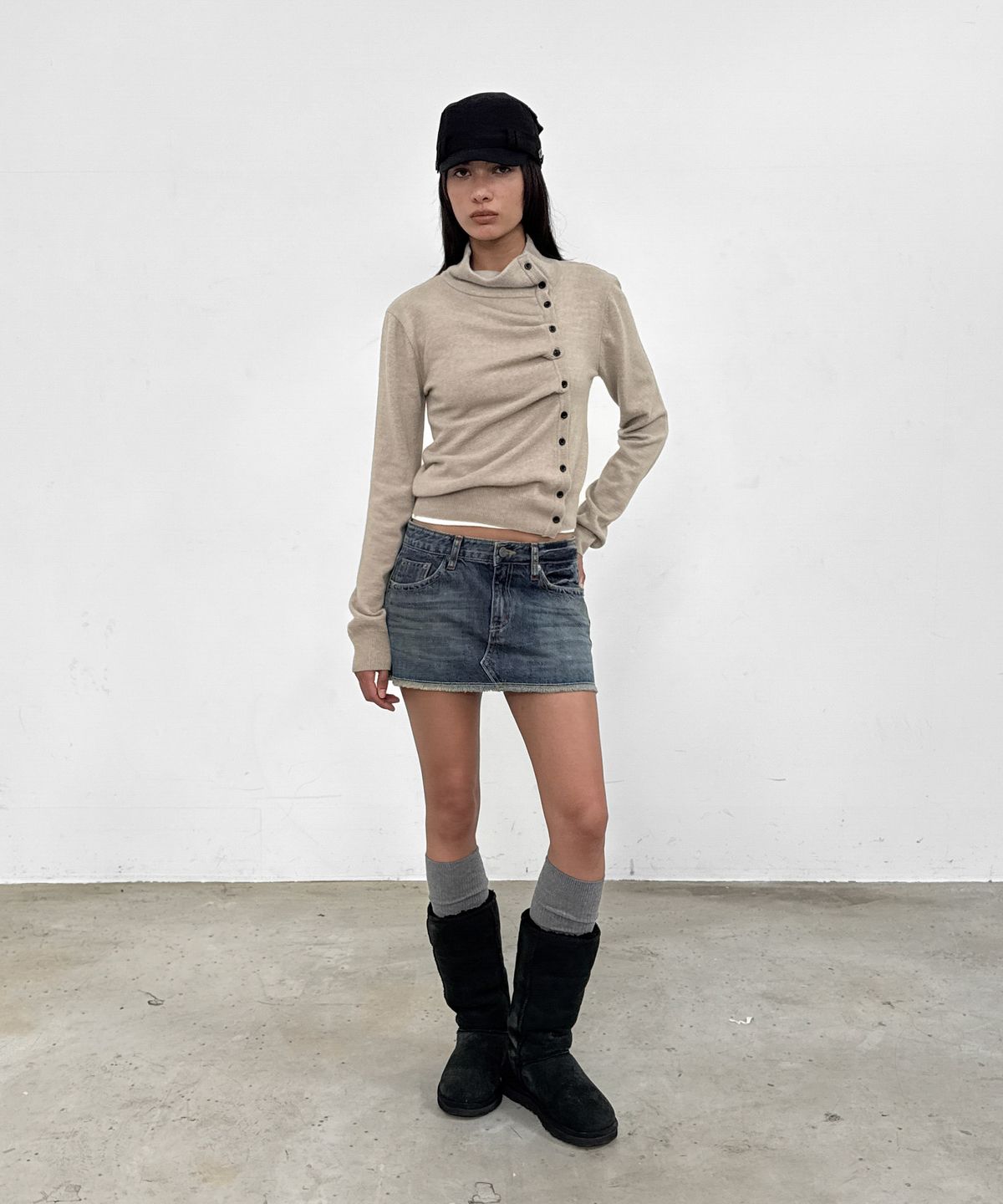 샌드릭(SANDRIC) High Neck Cardigan_Beige