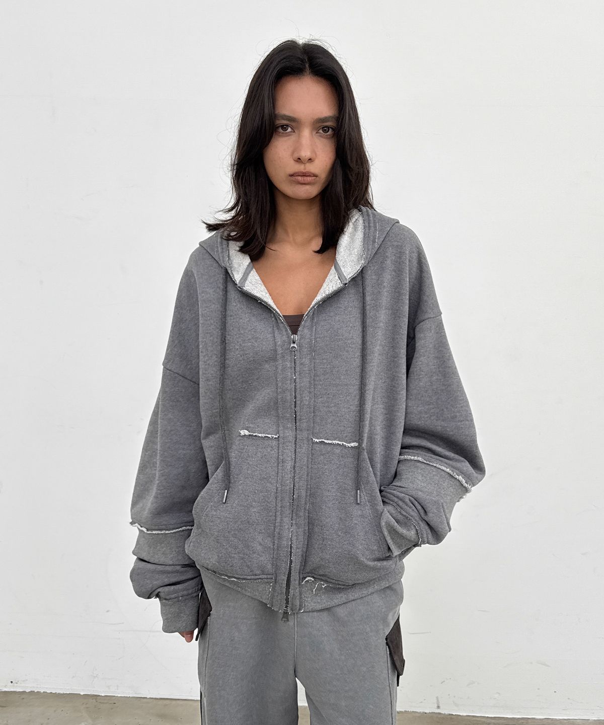 샌드릭(SANDRIC) Layered Hood Zip Up_Melange Charcoal